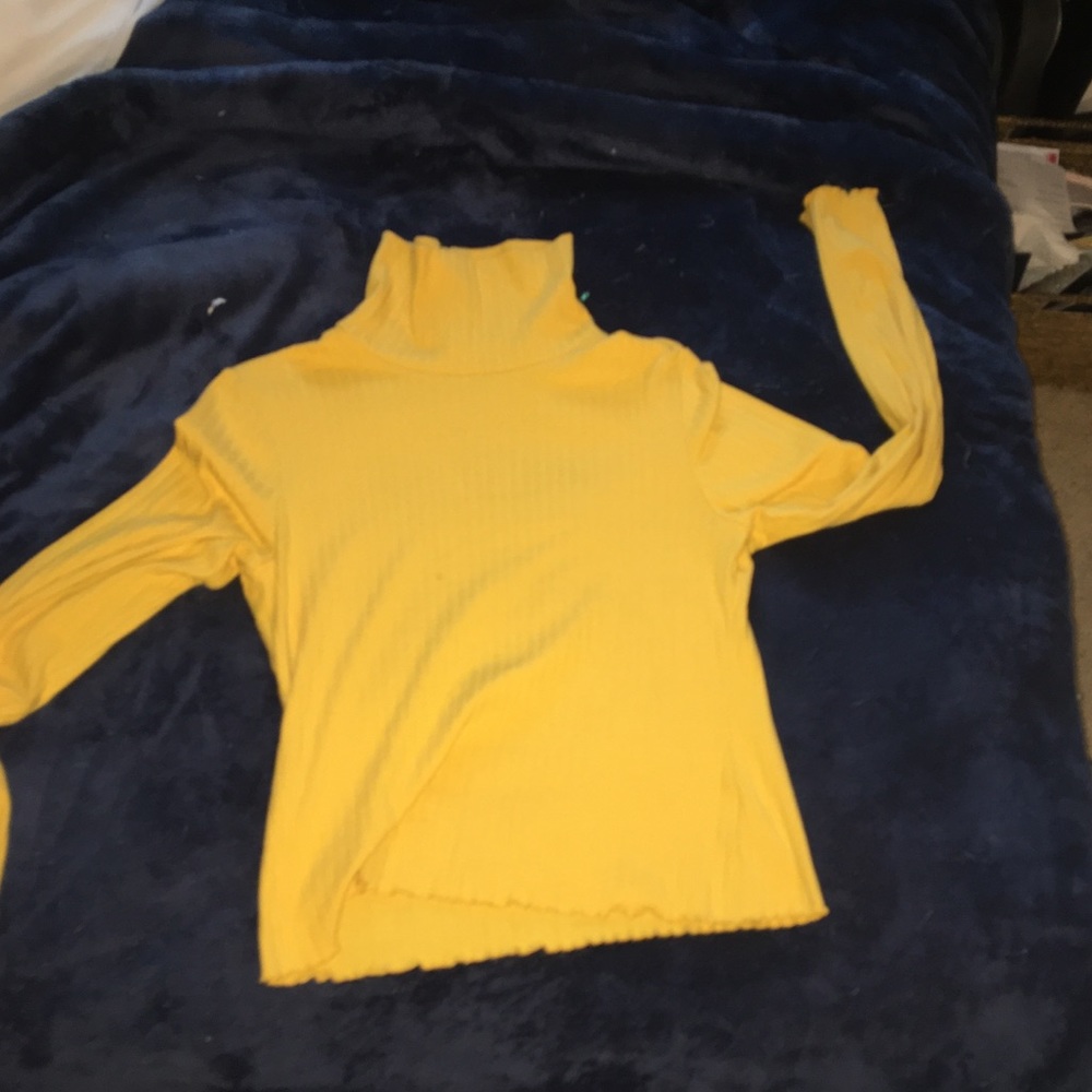 Turtle neck long sleeve